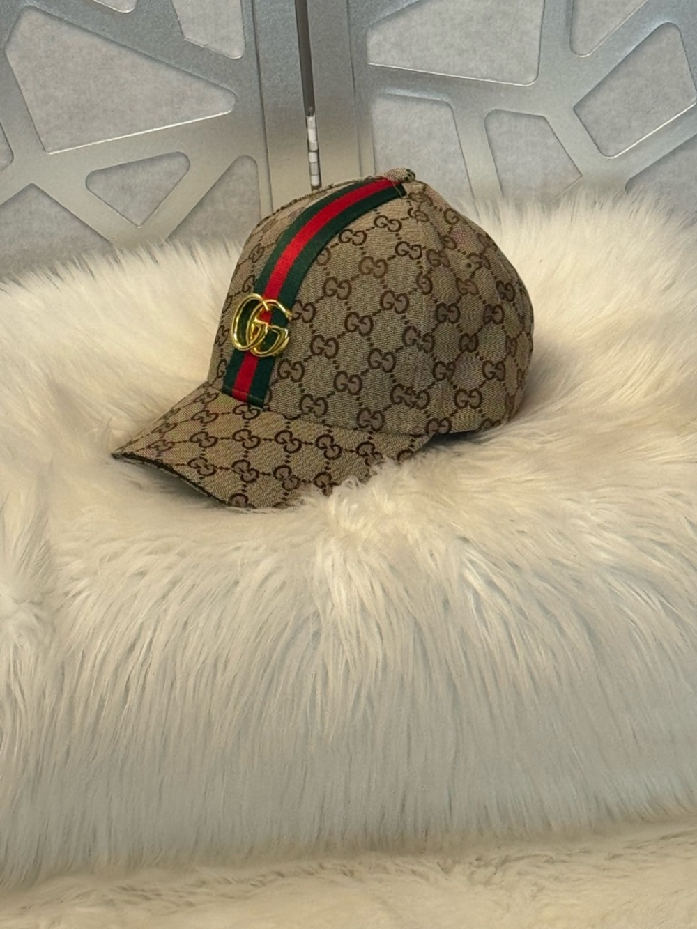 New Arrivals! Fashion Beige Monogram Baseball Cap with Green and Red Stripe